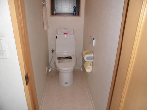 フロアー張替+トイレ器具交換で快適！